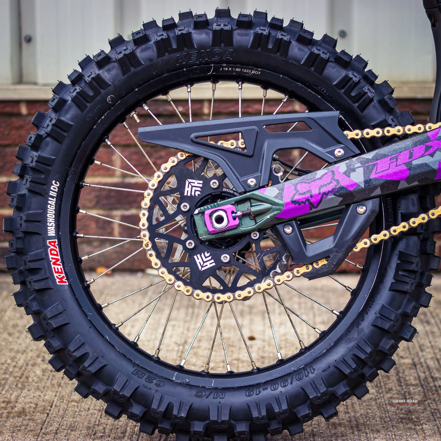 WARP 9 RACING ULTRA BEE AXLE BLOCKS/CHAIN TENSIONERS